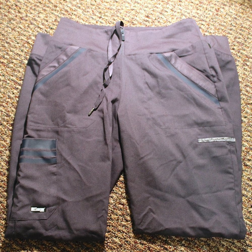 Grey's Anatomy 6 pocket jogger pant